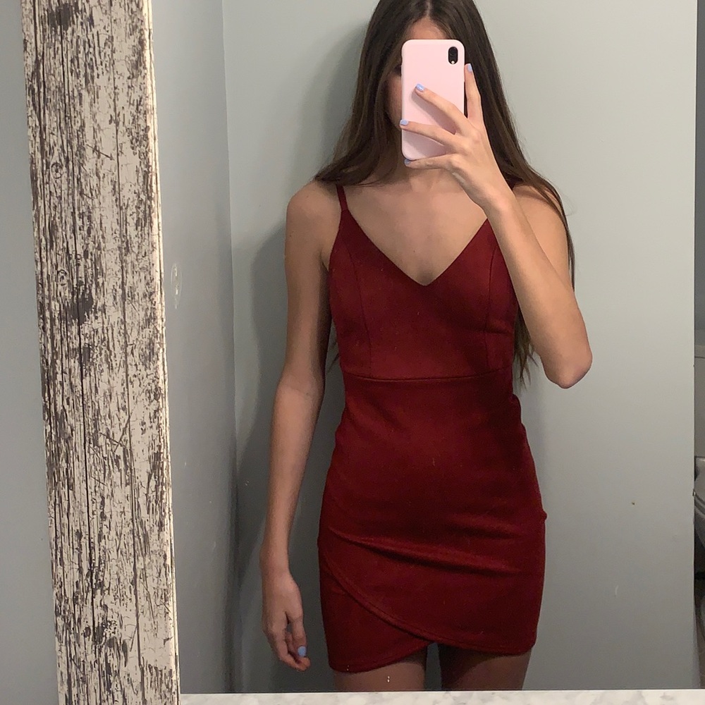 BLUE BLUSH wrap front mini dress (burgundy)